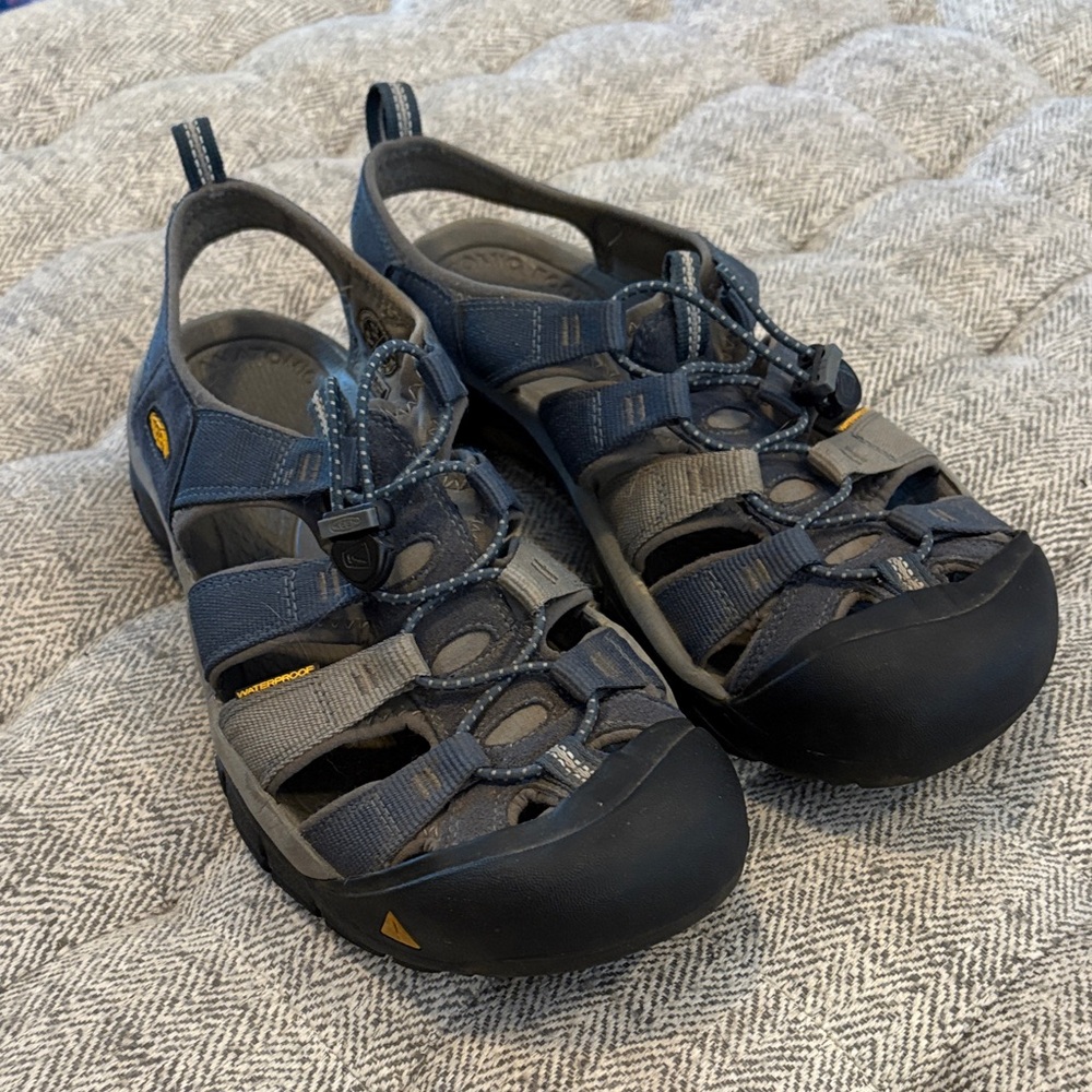 Keen waterproof sandals size 11.5